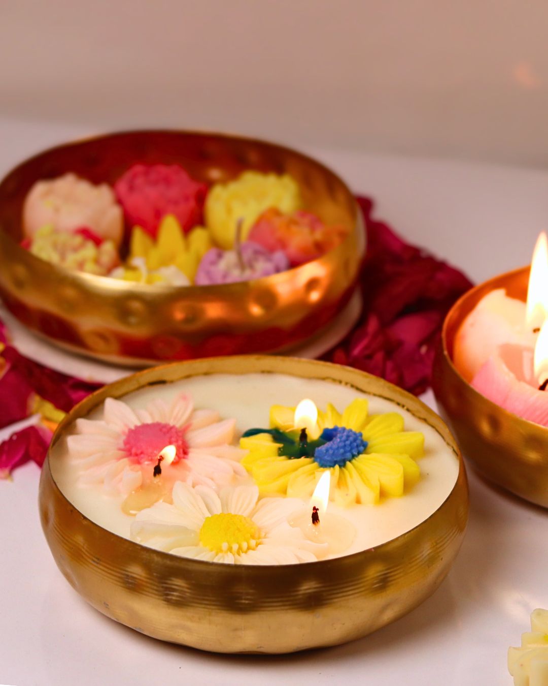 Festive Urli Candle - Floral Scented - Silky Zest