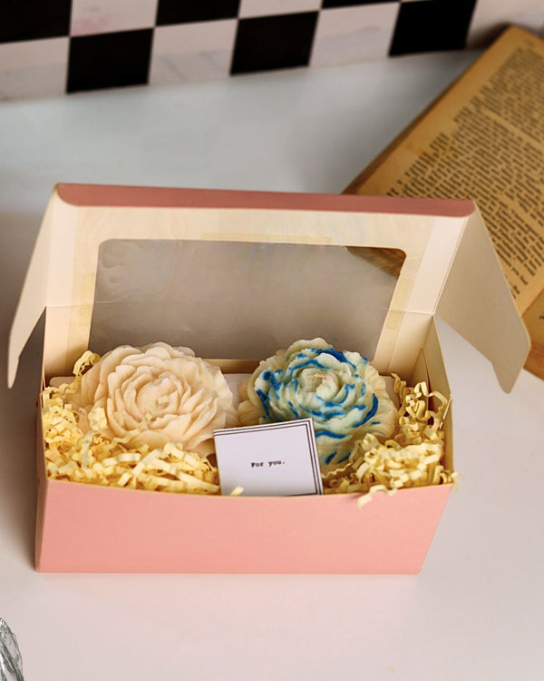 Eternal Bloom - Box of 2 Scented Candles - Silky Zest