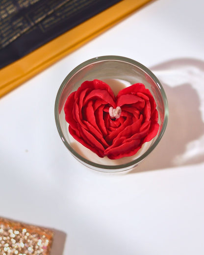 Bloom in Love - Scented Candle - Silky Zest