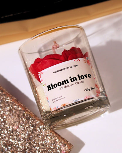 Bloom in Love - Scented Candle - Silky Zest