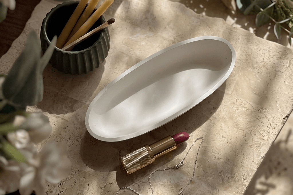 Handmade White Concrete Trinket Tray - Silky Zest