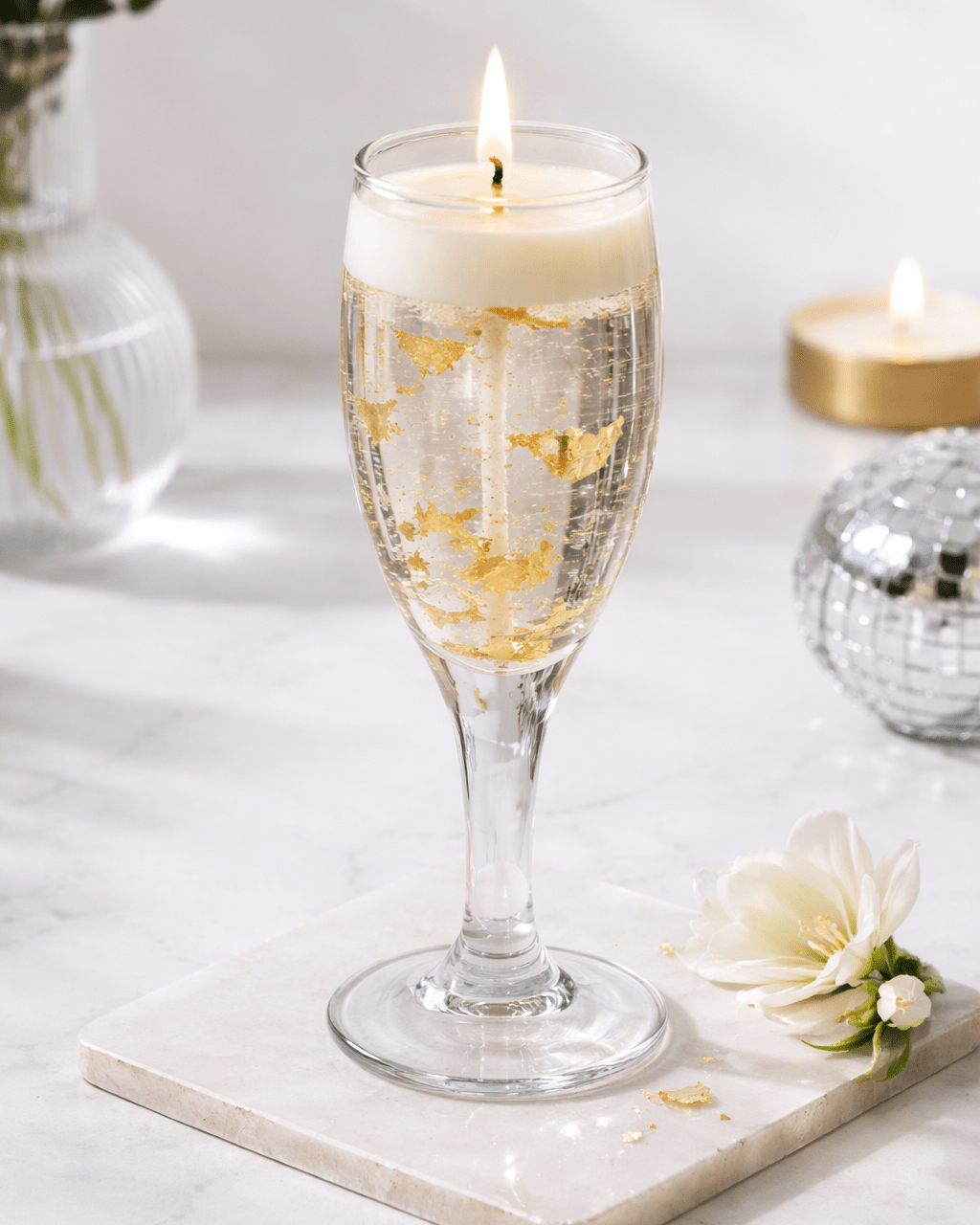 Gold Champagne Scented Candle - Silky Zest